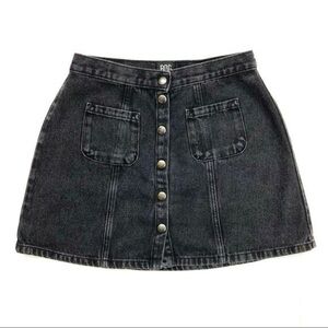 BDG Snap Front Mini Skirt Womens Size M A-Line Denim Faded Distressed Black